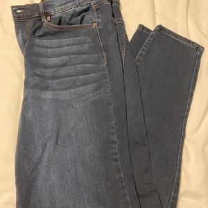 Dark was skinny jeans